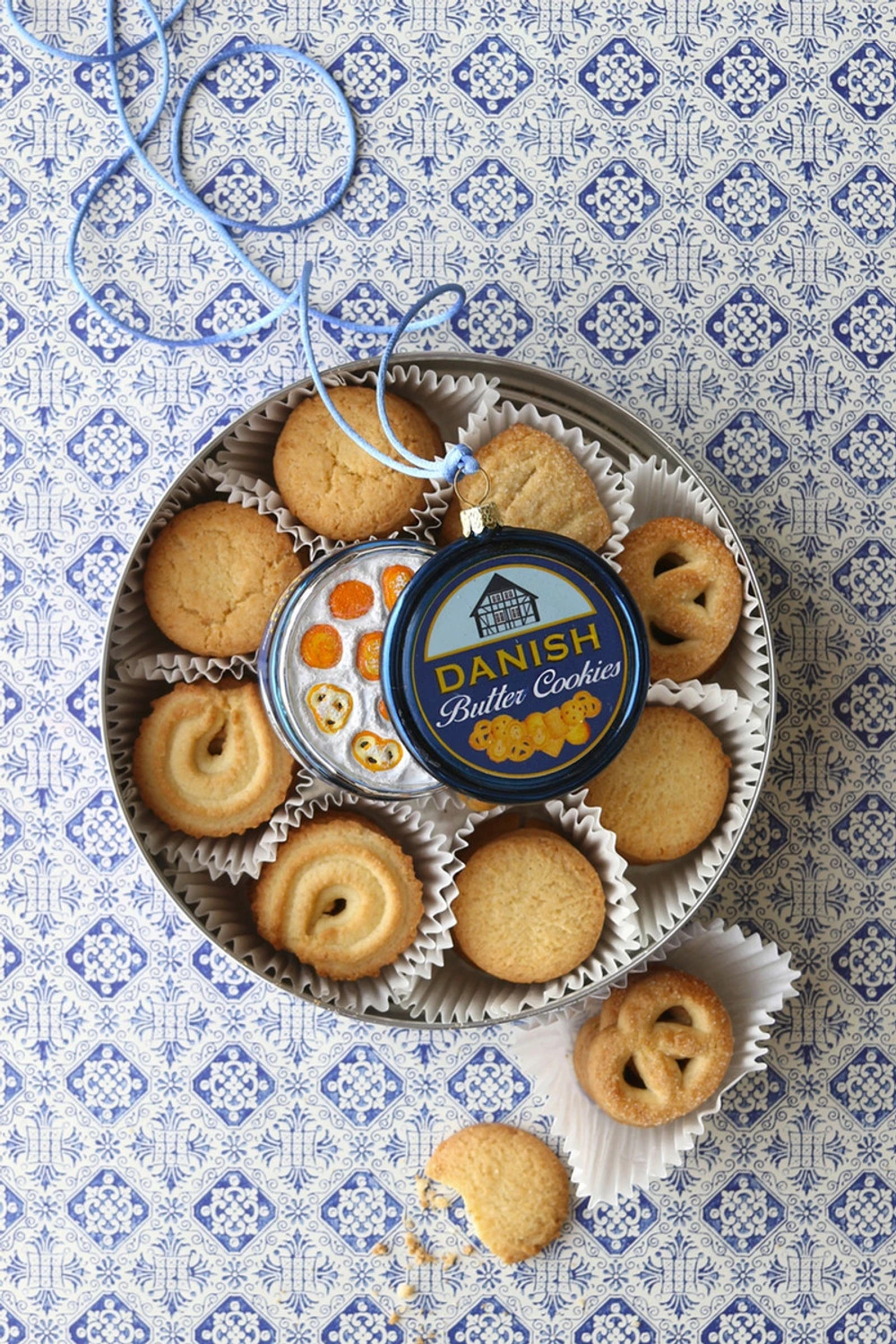 Cody Foster 4" Danish Butter Cookies Glass Christmas Ornament GO-8847 3 Cody Foster 4" Danish Butter Cookies Glass Christmas Ornament GO-8847