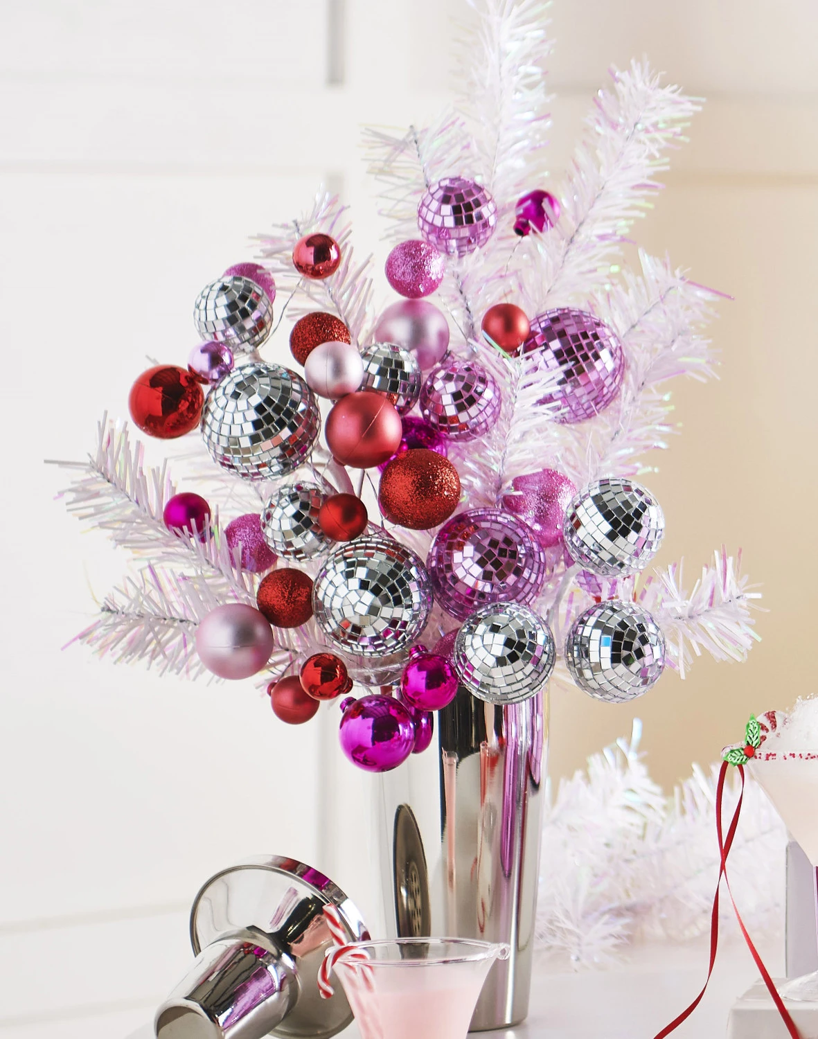 Raz 16" Silver Disco Ball Christmas Tree Spray F4432760 4 Raz 16" Silver Disco Ball Christmas Tree Spray F4432760 - Image 2